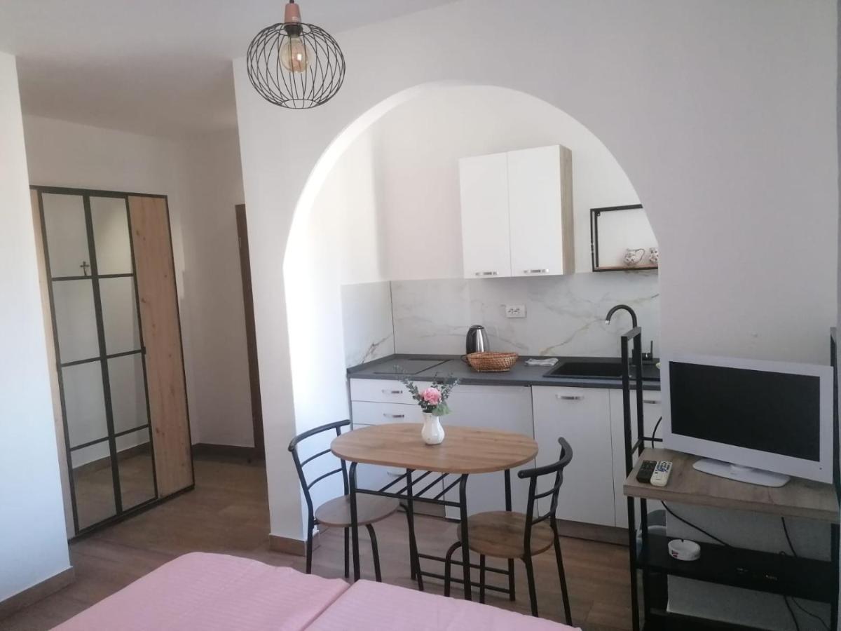 Vila Mateja Trogir Exterior photo